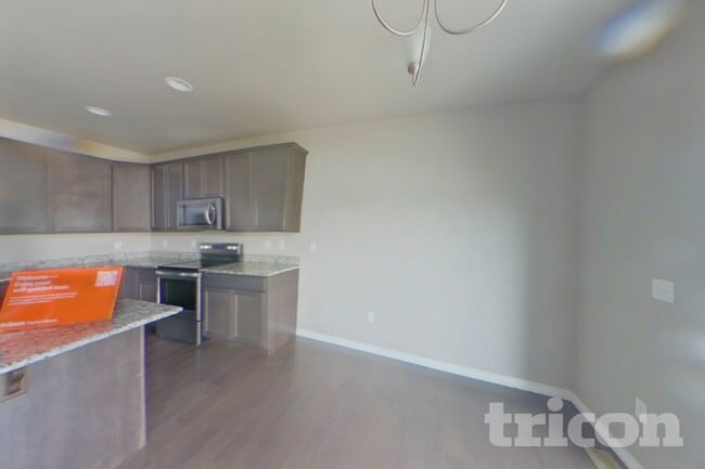 Building Photo - 1804 Ruddlesway Dr