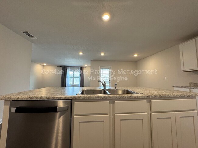 Building Photo - 4408 White Cedar Ct