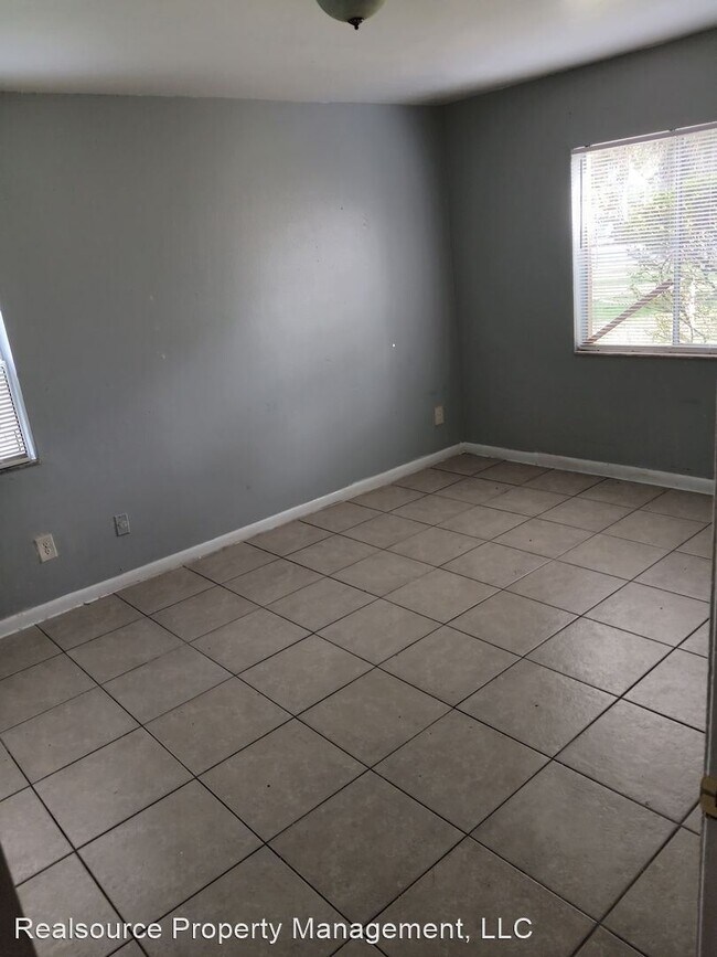 Foto del edificio - 2 br, 2 bath House - 5207 Via Hacienda Cir...