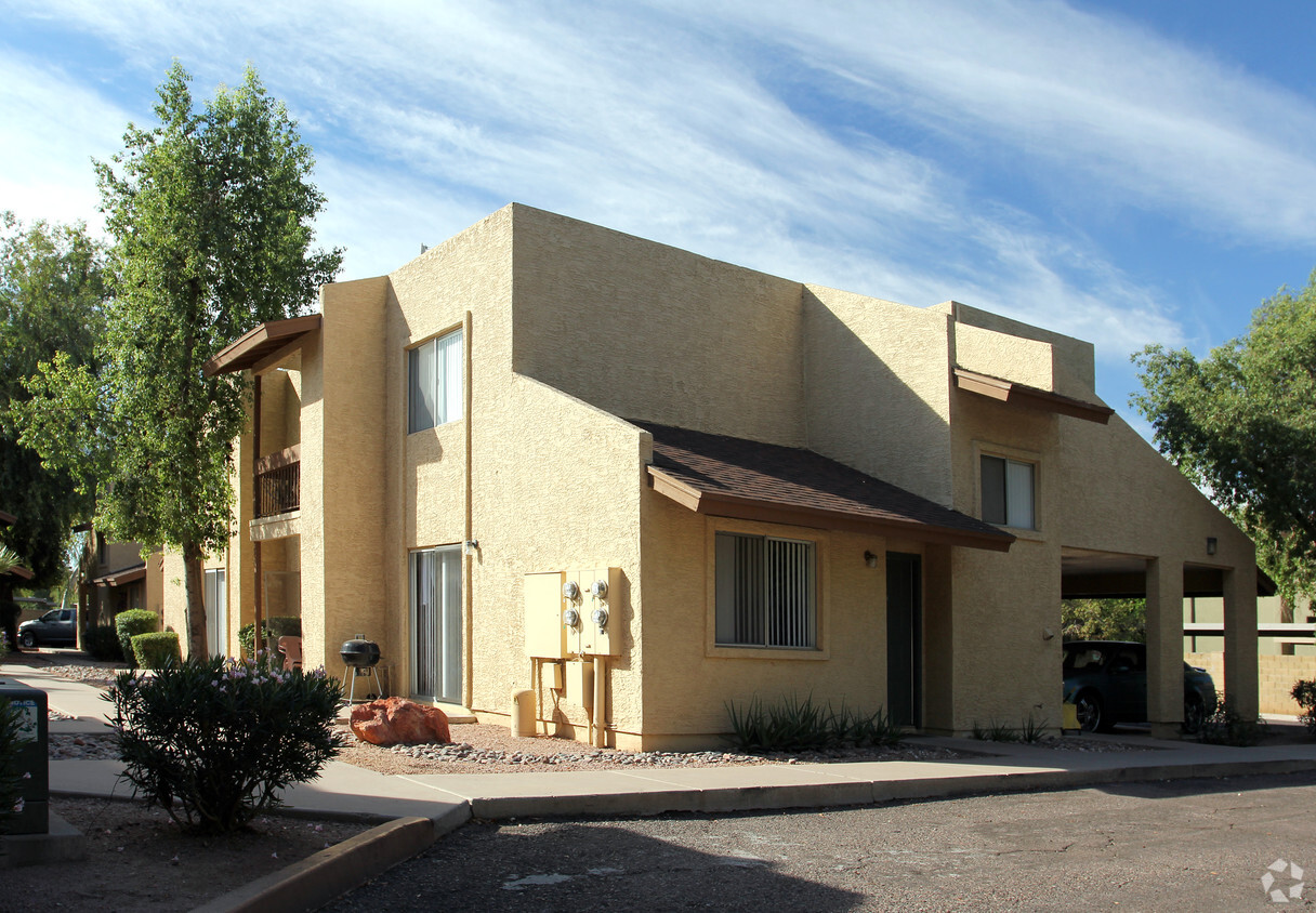 Building Photo - The Cove