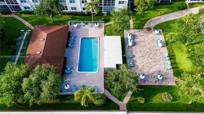Foto del edificio - 1501 S Ocean Blvd