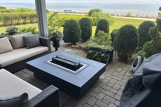 Building Photo - 534 Mariners Way