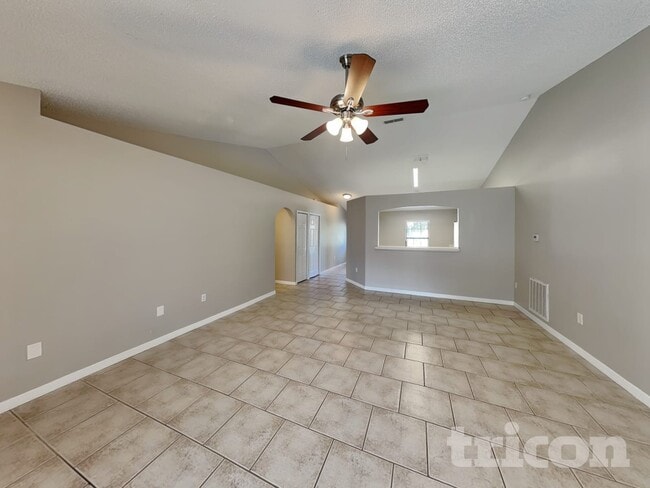 Building Photo - 521 Cloudcroft Dr