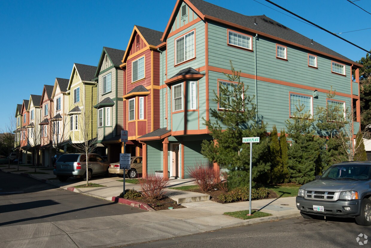 Primary Photo - Calico Place Townhomes