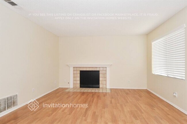 Foto del edificio - 28660 Newcastle Rd