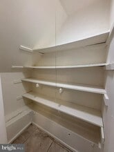 Building Photo - 21 Locust Ct