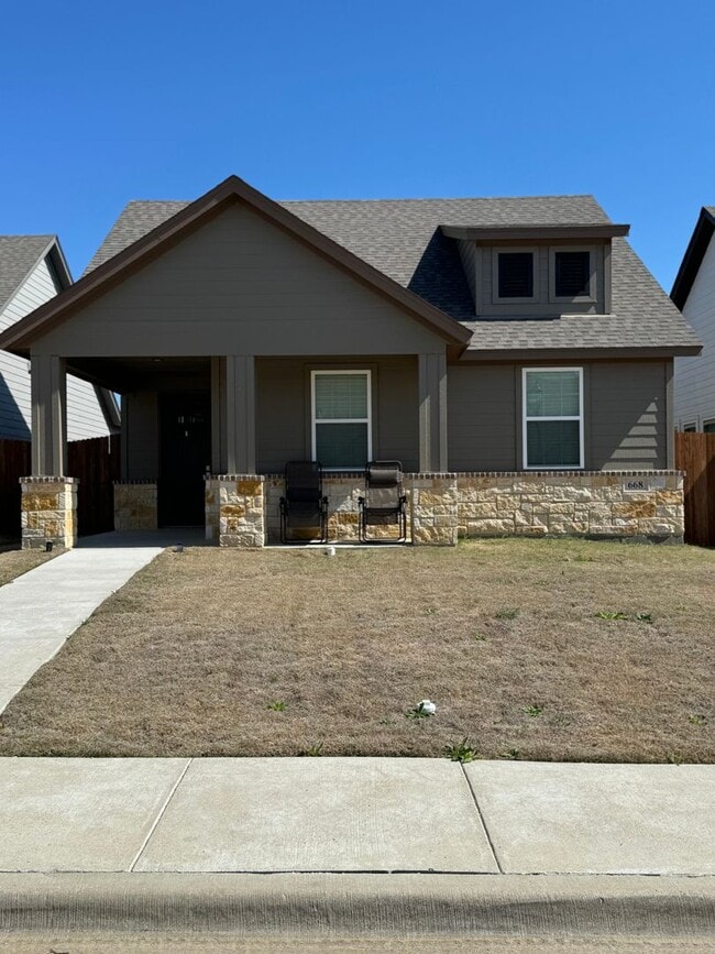 Building Photo - COMING SOON!!! NEW HOME in GODLEY