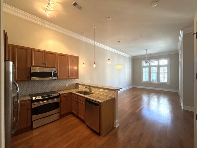 Foto del edificio - Lovely Condo in Tranquil Court