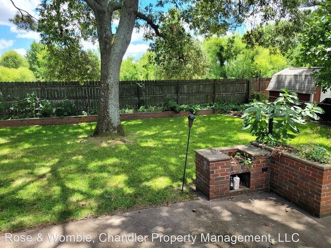 Building Photo - 4 br, 2 bath House - 429 Woodview Avenue