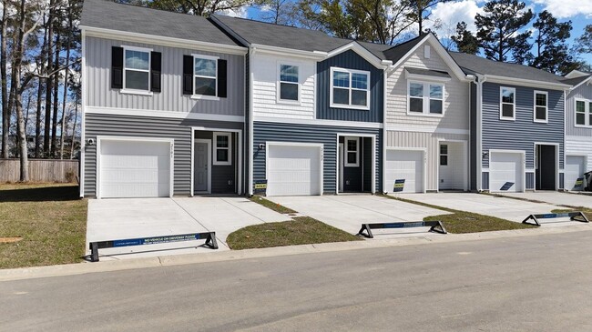 Building Photo - 1501 Scarlett Maple St