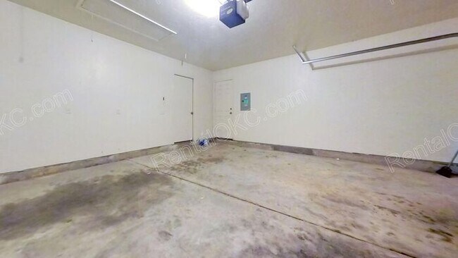 Building Photo - 2805 Fennel Rd