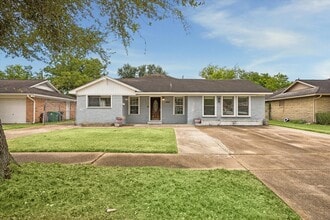 Building Photo - 10910 Keese Dr