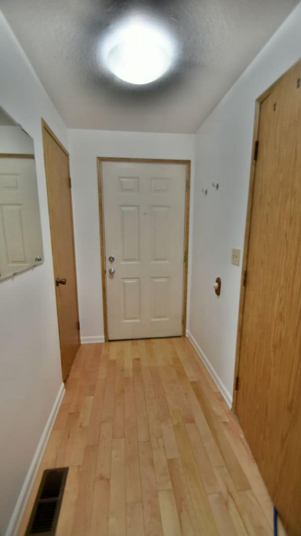 Building Photo - 2Bd/1.5Ba Kirkland Condo