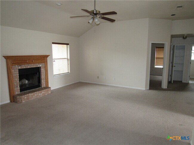 Building Photo - 6006 Sulfur Spring Dr