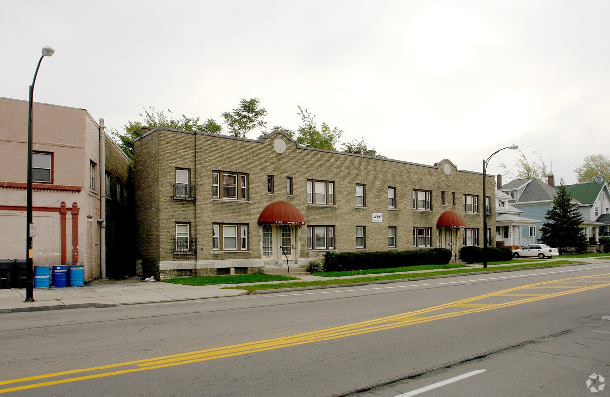 Foto del edificio - 227-233 Colvin Ave