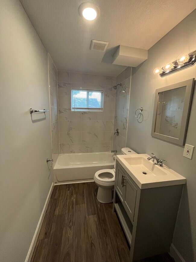 Brentwood Apartments Apartments in Raytown, MO