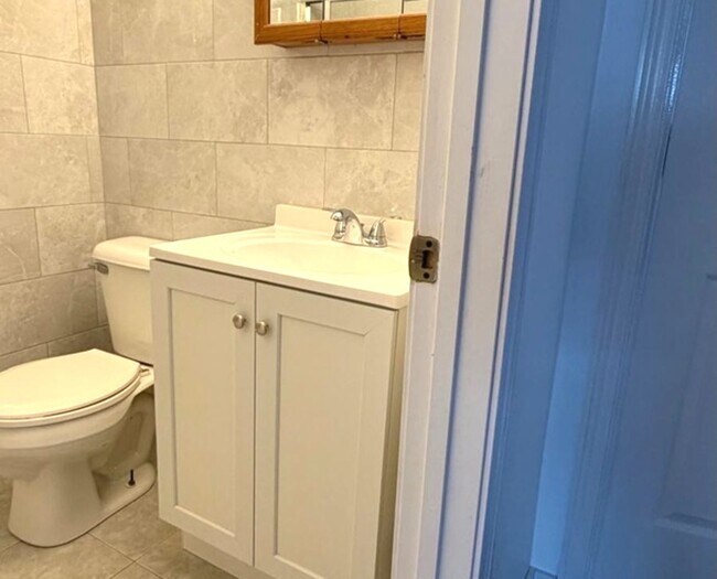 Foto del edificio - 1322 Fargo Ave