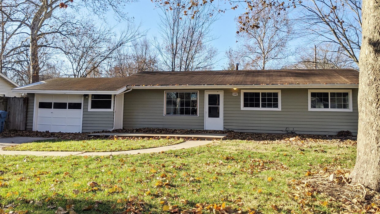 1407 Scottsdale Dr, Champaign, IL 61821 House Rental in Champaign, IL