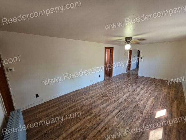 Building Photo - 3915 Catalpa St