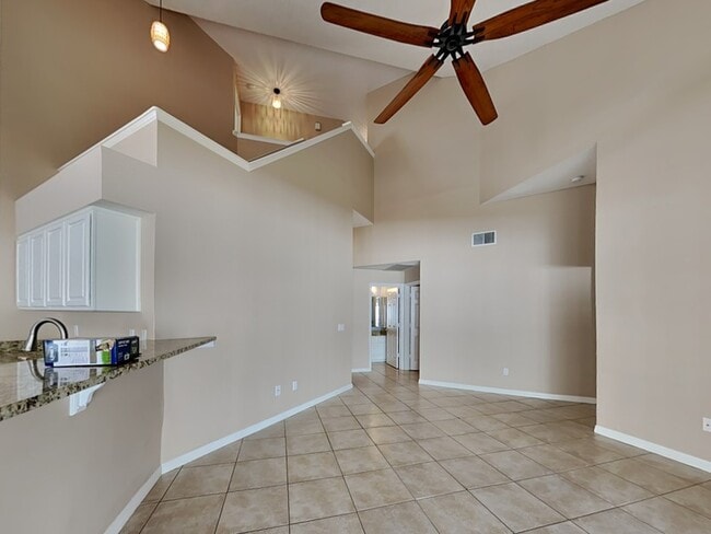 Building Photo - 1428 Oberlin Terrace