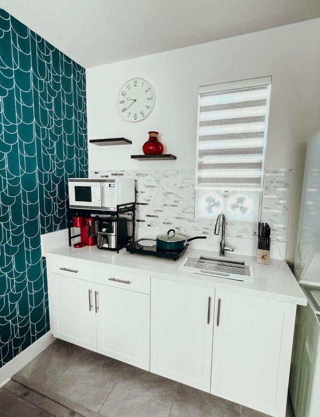 Cocina pequeña - 2415 Calle Grandon