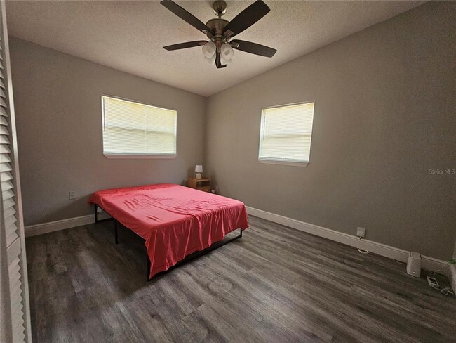 Building Photo - 6020 Beechmont Blvd