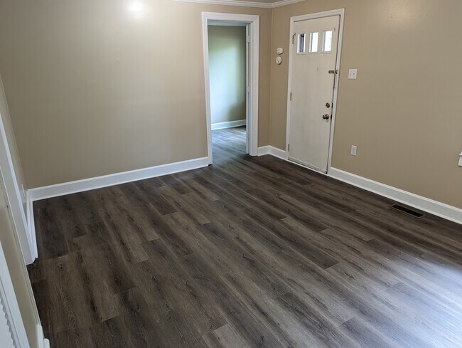 Foto del edificio - 828 Crescent Dr