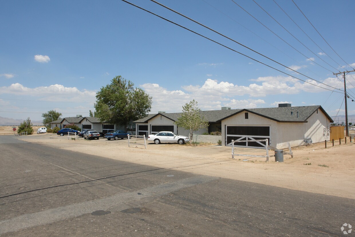 Building Photo - 16511 Bear Valley Rd