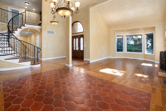 Building Photo - 105 Johnson Hollow