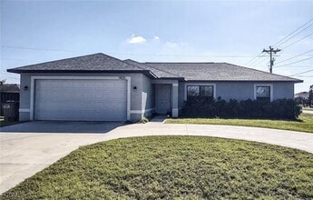 Building Photo - 1420 Gleason Pkwy