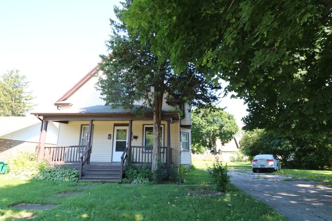Building Photo - 1718 S Jefferson St