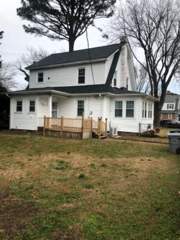 Building Photo - 101 Apple Ave