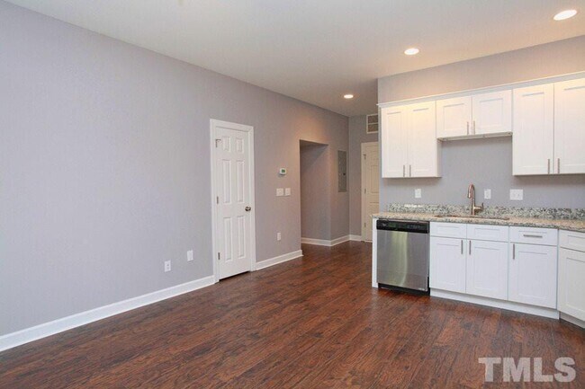 Building Photo - 116A Estes Drive Ext