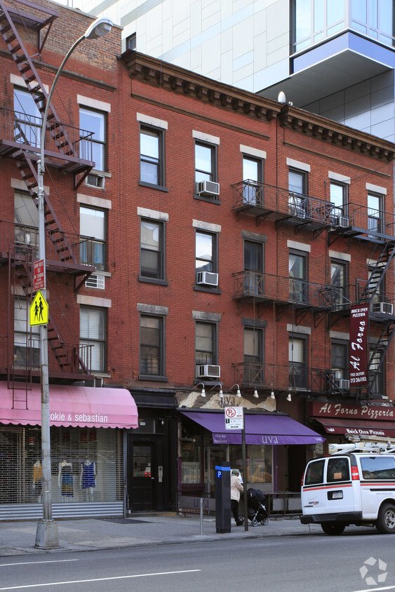 Foto principal - 1486 Second Ave
