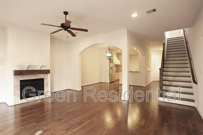 Foto del edificio - 1540A Lawrence St