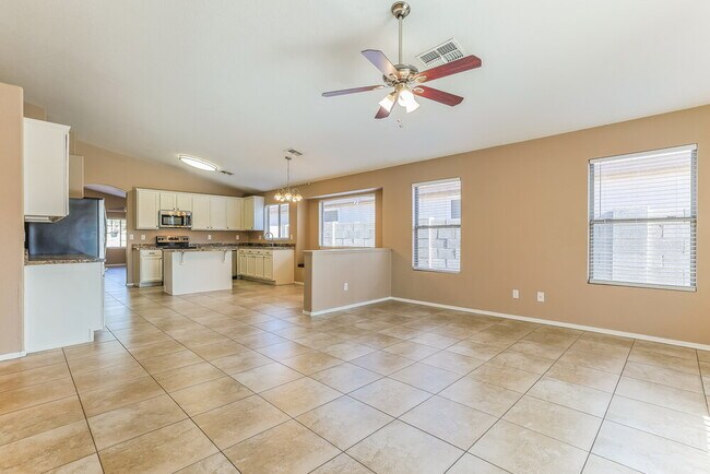 Foto del edificio - 3833 W Darrow St