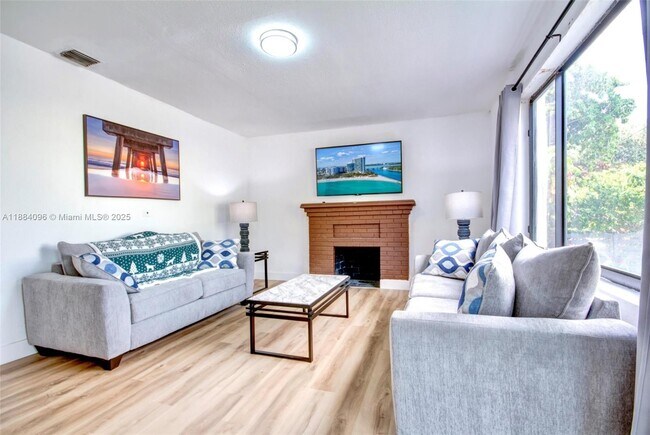 Foto del edificio - 2126 NW 3rd St