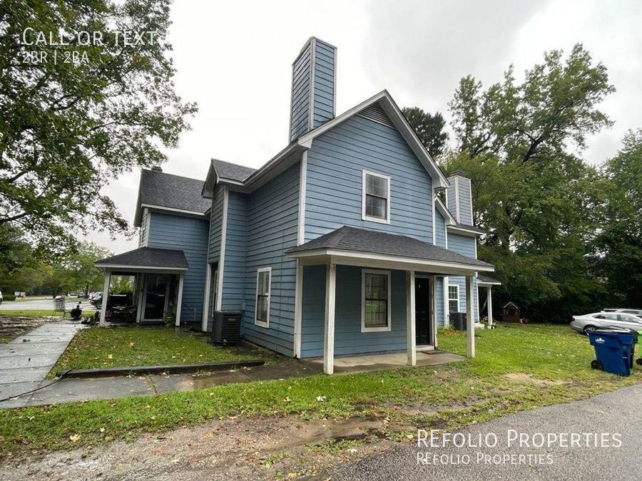 Primary Photo - Great Location! 2 Bedroom 1.5 Bath 2 Story...