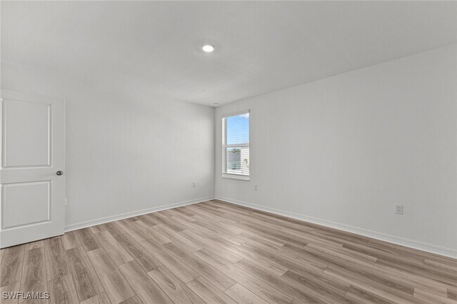 Foto del edificio - 43153 Wild Indigo Rd