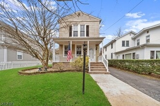 Building Photo - 99 Brookfield Ave