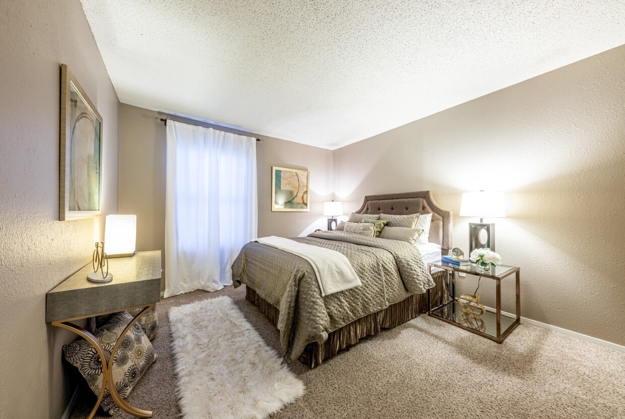 Hillside Creek - 1730-1730 E Oltorf St Austin, TX 78741
