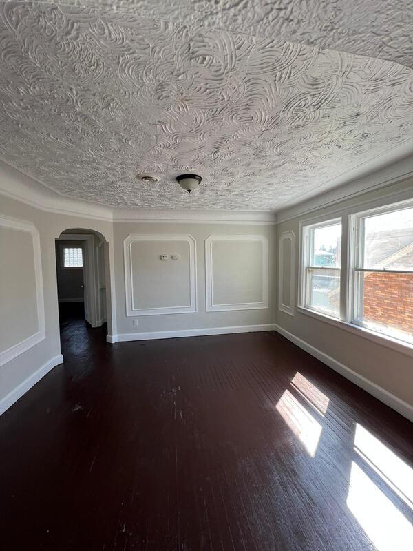 Foto del edificio - 14216 Mansfield St