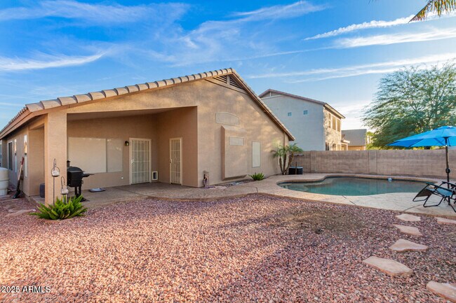 Building Photo - 5522 N Ormondo Way