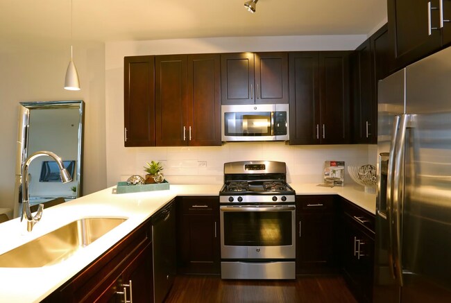 Foto del edificio - 1412 N Burling St