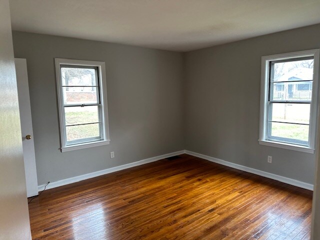 Building Photo - 1726 Chester Blvd