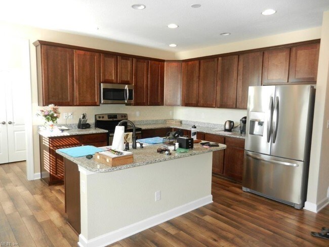 Building Photo - 108 Farrand Dr
