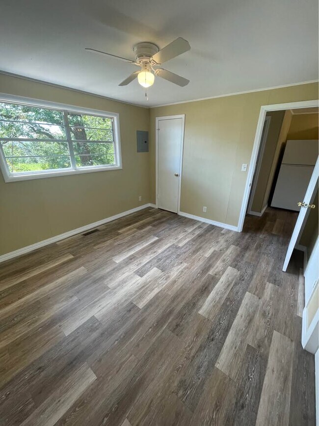 Foto del edificio - 136 Kimberling City Ctr Ln