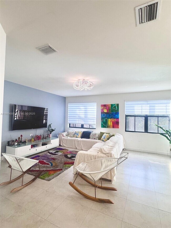 Foto del edificio - 10300 NW 70th Terrace