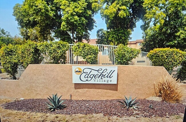 Foto del edificio - 1400 W Edgehill Rd