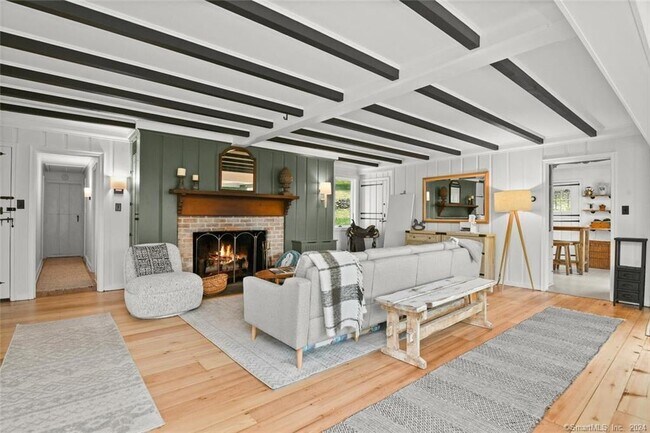 Building Photo - 41 Botsford Rd